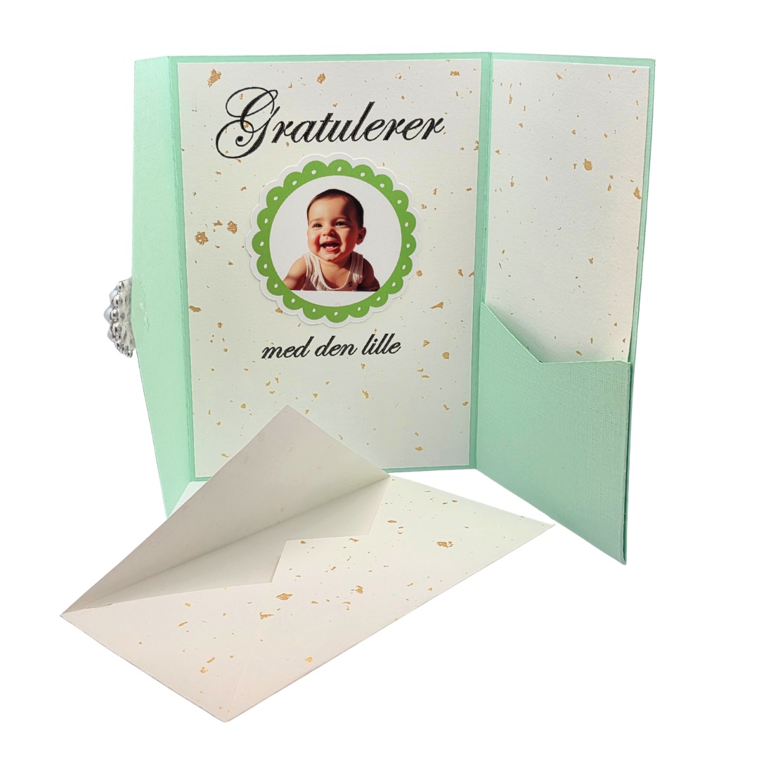 Dåpskort “Grønn & Gull” – håndlaget med lomme (mintgrønn)
