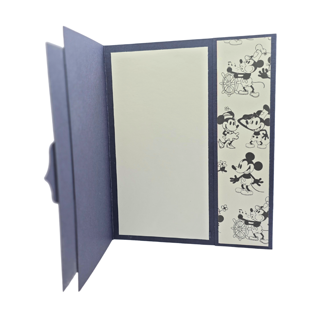 Håndlaget konfirmasjonskort – “Kjære Konfirmant” (musikktema, staffeli/easel-kort)