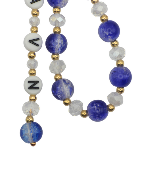 Blå nøkkelring med navn – glassperler