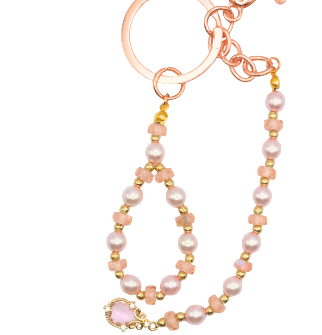 Rosa & Rosé nøkkelring – perler og krystaller