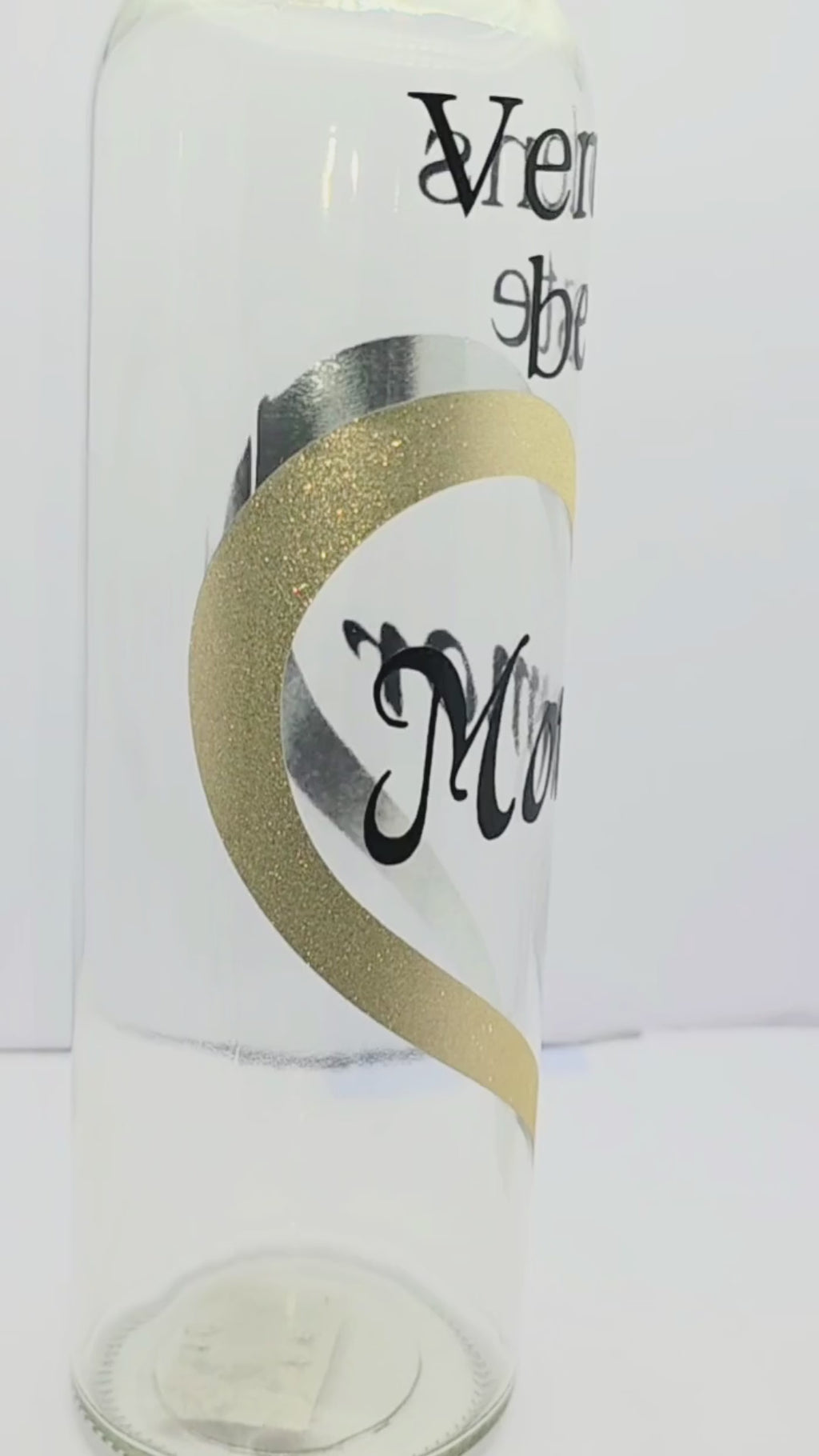 Personlig gaveflaske med navn og gullhjerte