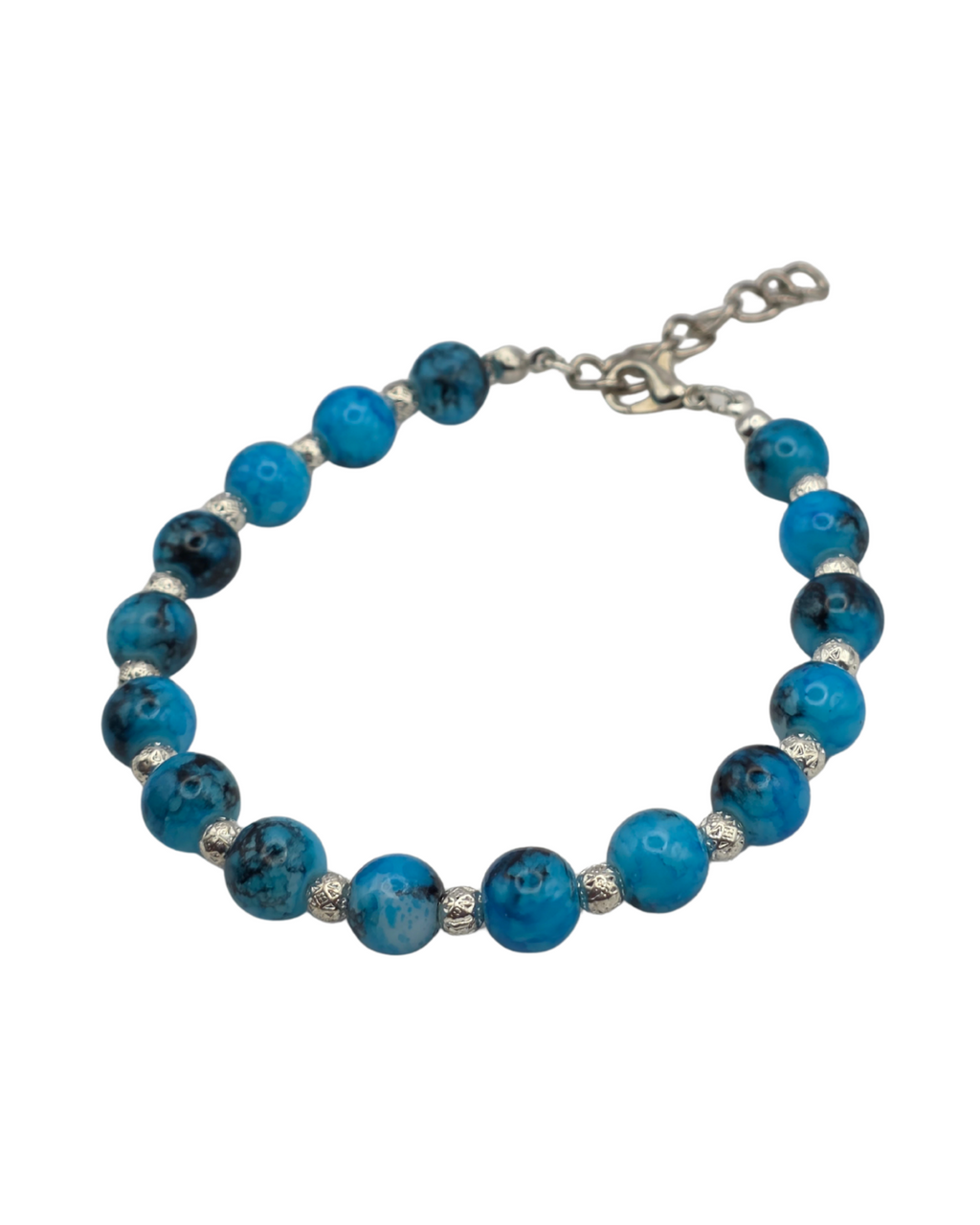 Unike, håndlagde armbånd i flere farger