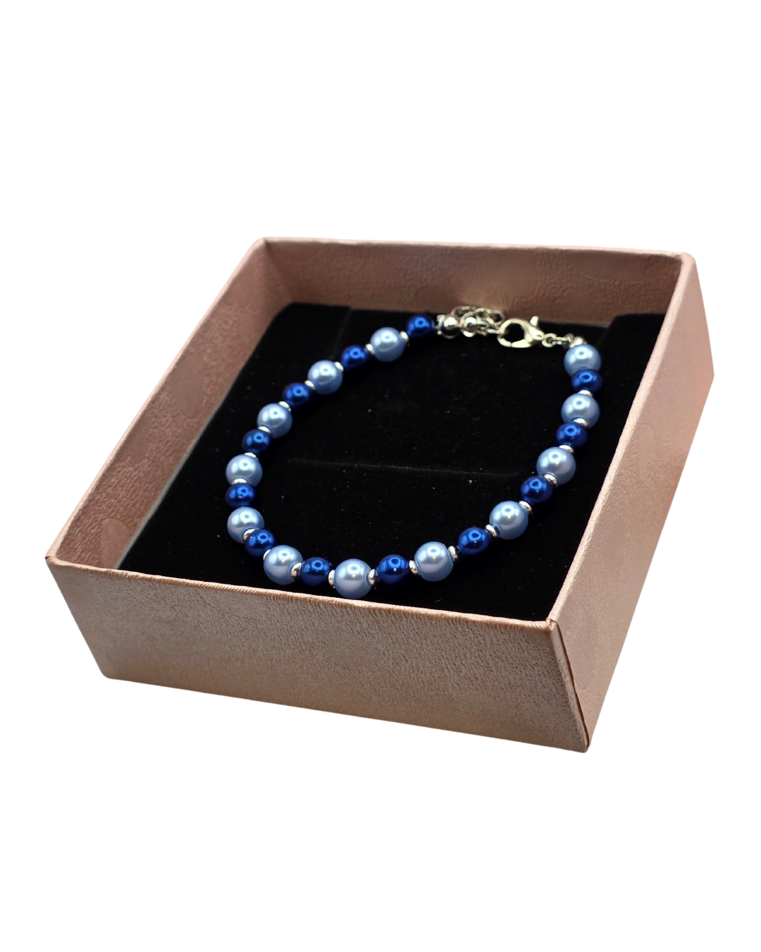 Unike, håndlagde armbånd i flere farger