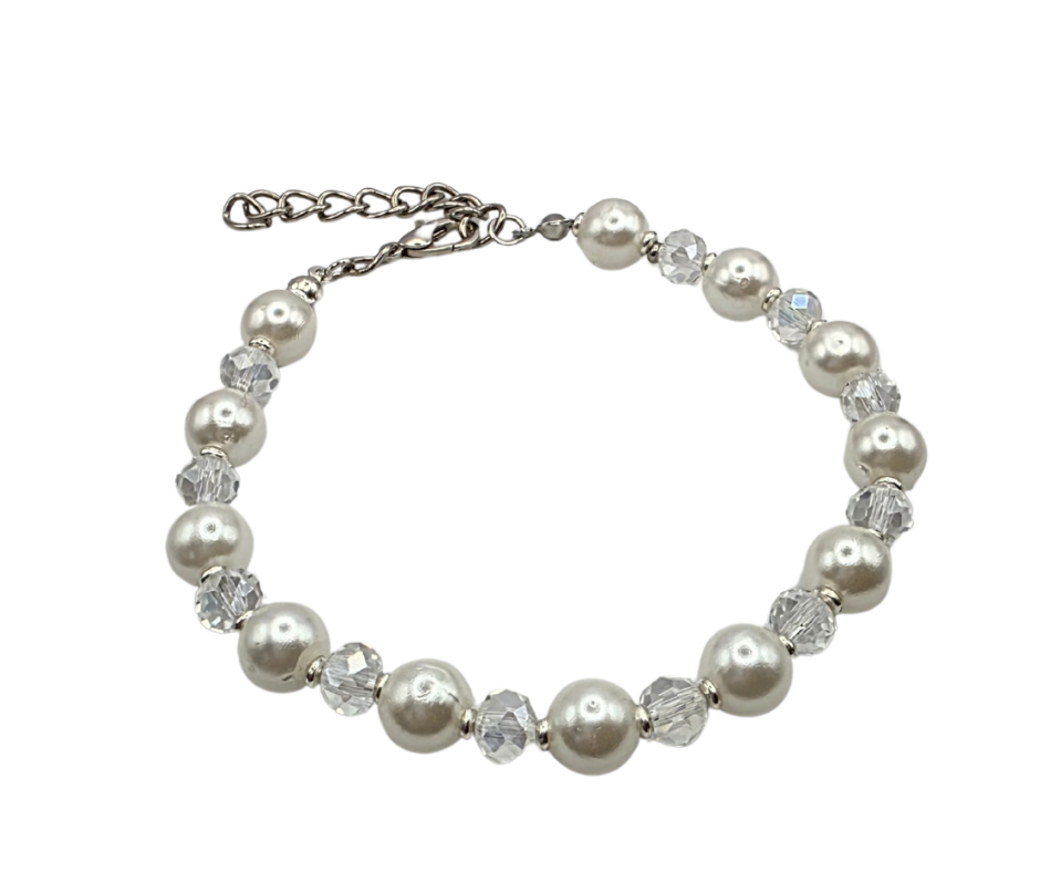 Unike, håndlagde armbånd i flere farger