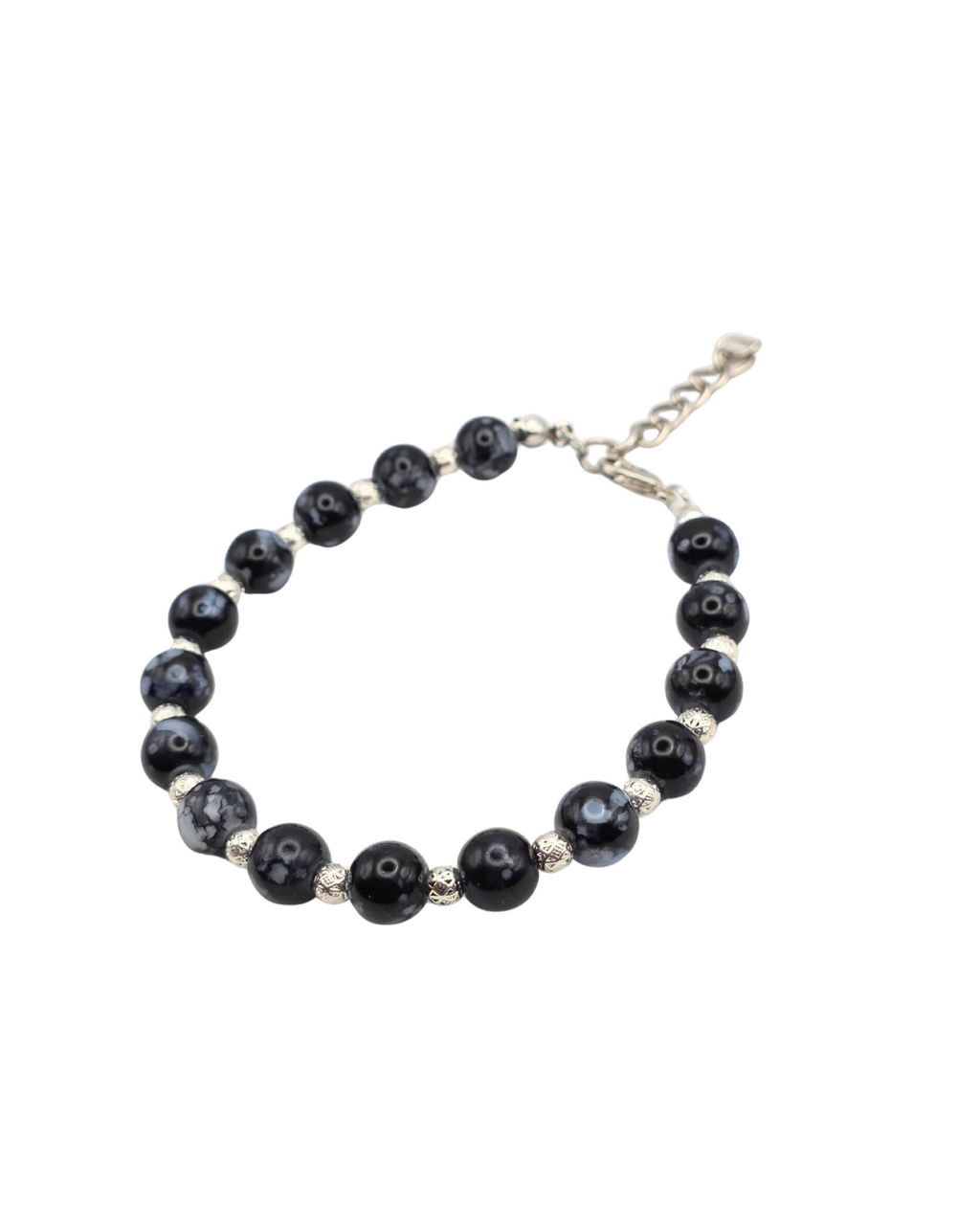 Unike, håndlagde armbånd i flere farger